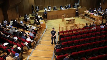 Condenas contra la cúpula del