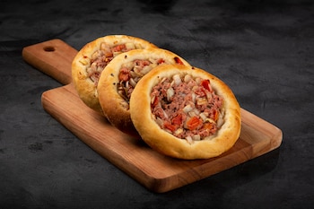 Tarta abierta de carne y