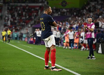 Kylian Mbappe llegó a 9