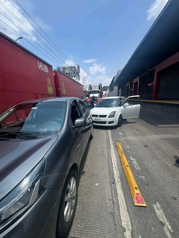 carril invadido Mexibús Edomex López Portillo Coacalco