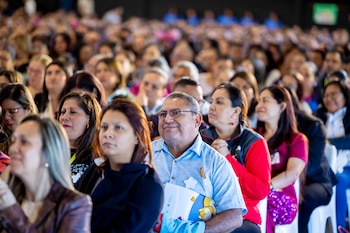 Docentes y técnicos en educación