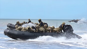 Para el almirante, el espíritu aventurero sigue siendo parte de la esencia de la Fuerza y destaca especialmente el vínculo que se construye a bordo