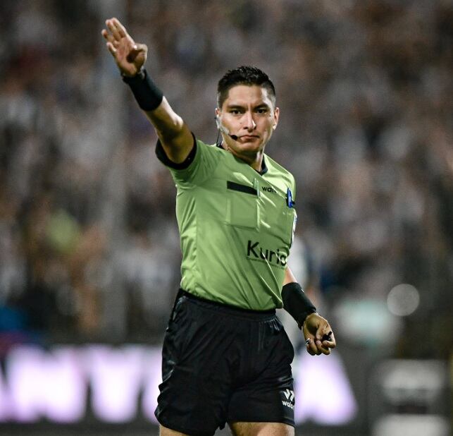 Daniel Ureta dirigirá su sexto encuentro en el Torneo Clausura 2025. - créditos: CONAR