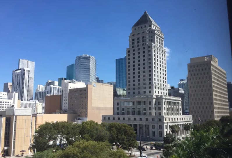 Miami-Dade ya destinó cerca de USD 32 millones a reparaciones y a la preservación de la fachada y los detalles de terracota del antiguo tribunal (Diario Las Américas)