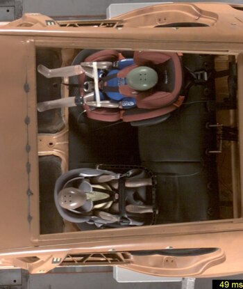 Dos sillas que recibieron una