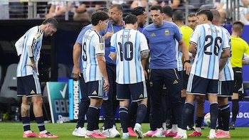 La historia detrás del mediocampo que Scaloni eligió para jugar con Jordania: por qué tiene un significado especial en la Scaloneta