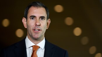 Australia revisa al alza el