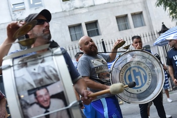 Marcha de UPCN contra despidos en Capital Humano