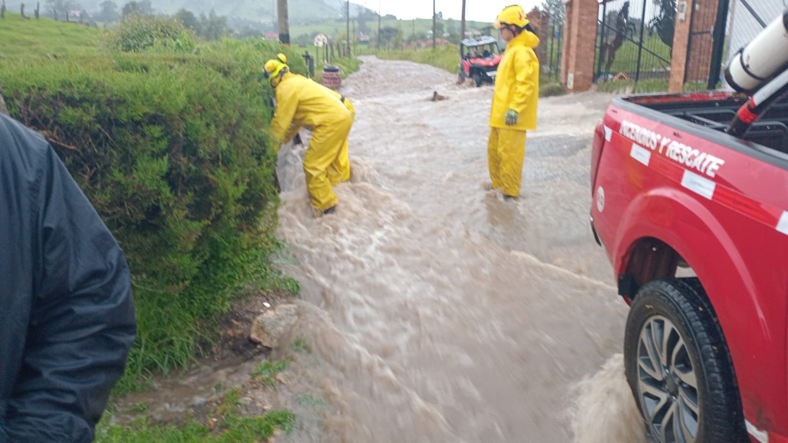 Las autoridades atendieron varias emergencias relacionadas con las inundaciones - crédito Gestión del Riesgo Cundinamarca / Facebook