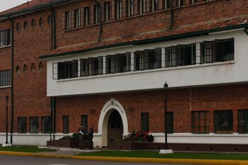 ESCUELA MILITAR DE CADETES JOSE