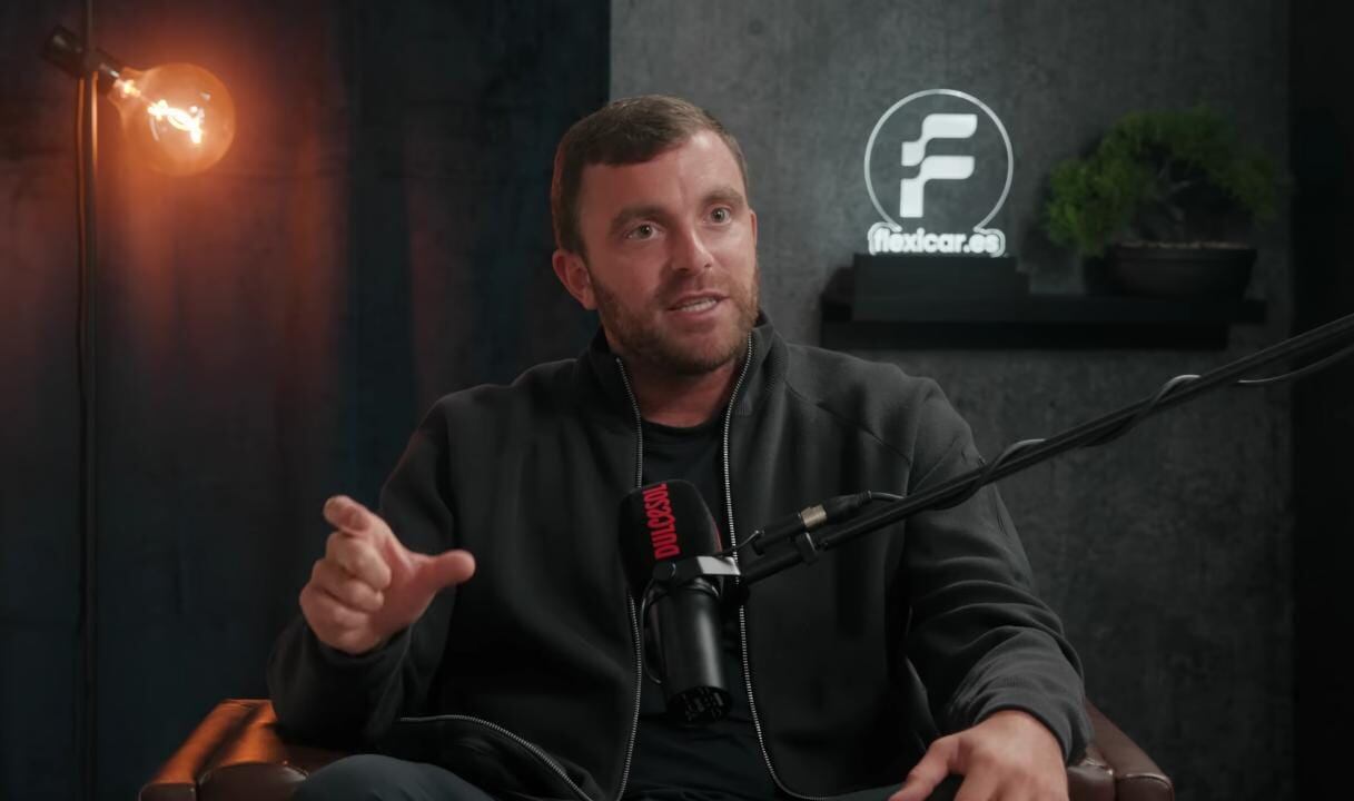 Romano administra personalmente sus publicaciones y distingue con precisión cada etapa de un fichaje (Captura de video: YouTube - Iker Casillas)