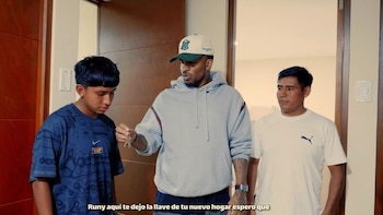 Jefferson Farfán le regala casa a joven promesa de Alianza Lima: “Seguiré apoyando a jugadores con talento para el fútbol y la vida”