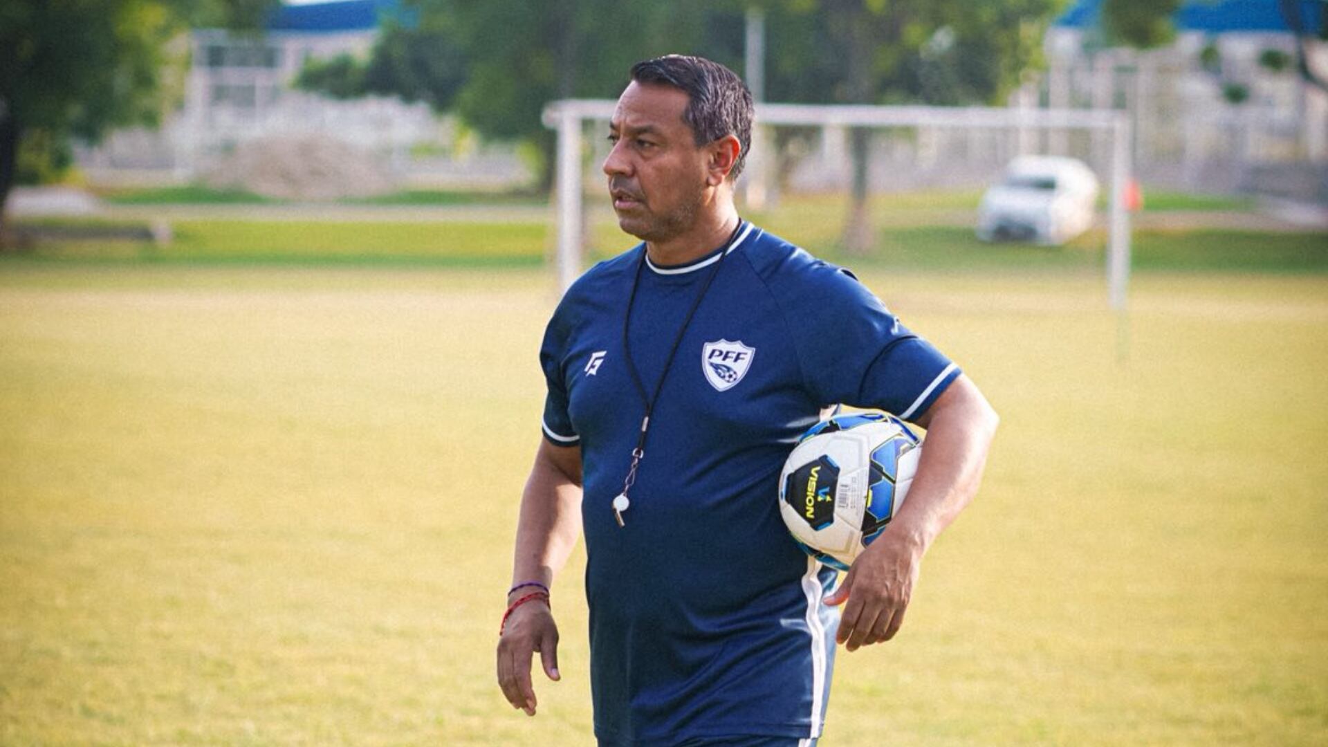 Nolberto Solano cerró el año con una dura goleada sufrida al mando de Pakistán. Crédito: PFF