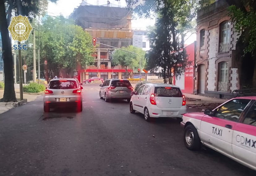 Motoristas circulam sem parar pela Avenida Álvaro Obregón até a Avenida Chapultepec em Mérida (@OVIALCDMX)