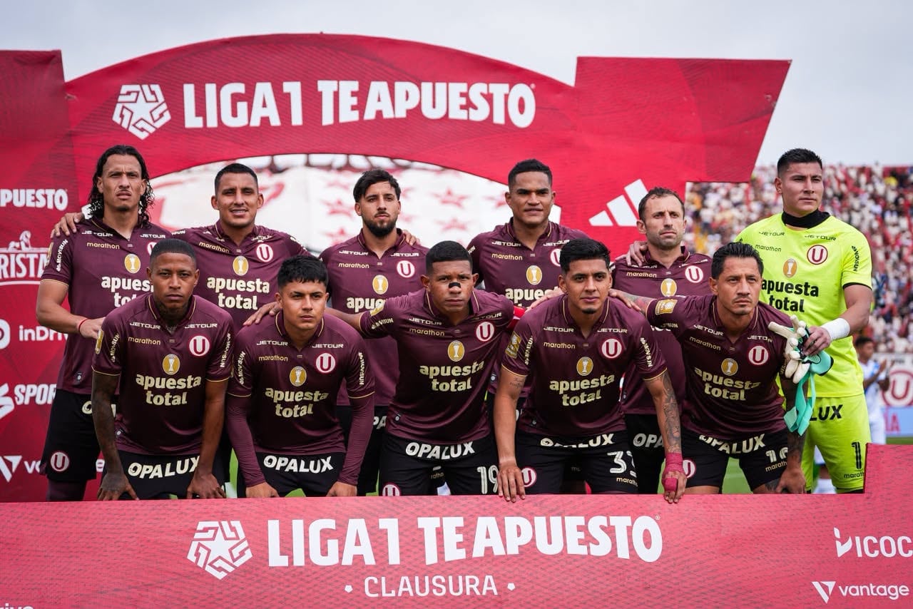 El 11 titular que planteó Fabián Bustos en Universitario ante Alianza Atlético en Trujillo. - créditos: Universitario