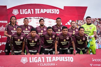 El 11 titular que planteó Fabián Bustos en Universitario ante Alianza Atlético en Trujillo. - créditos: Universitario