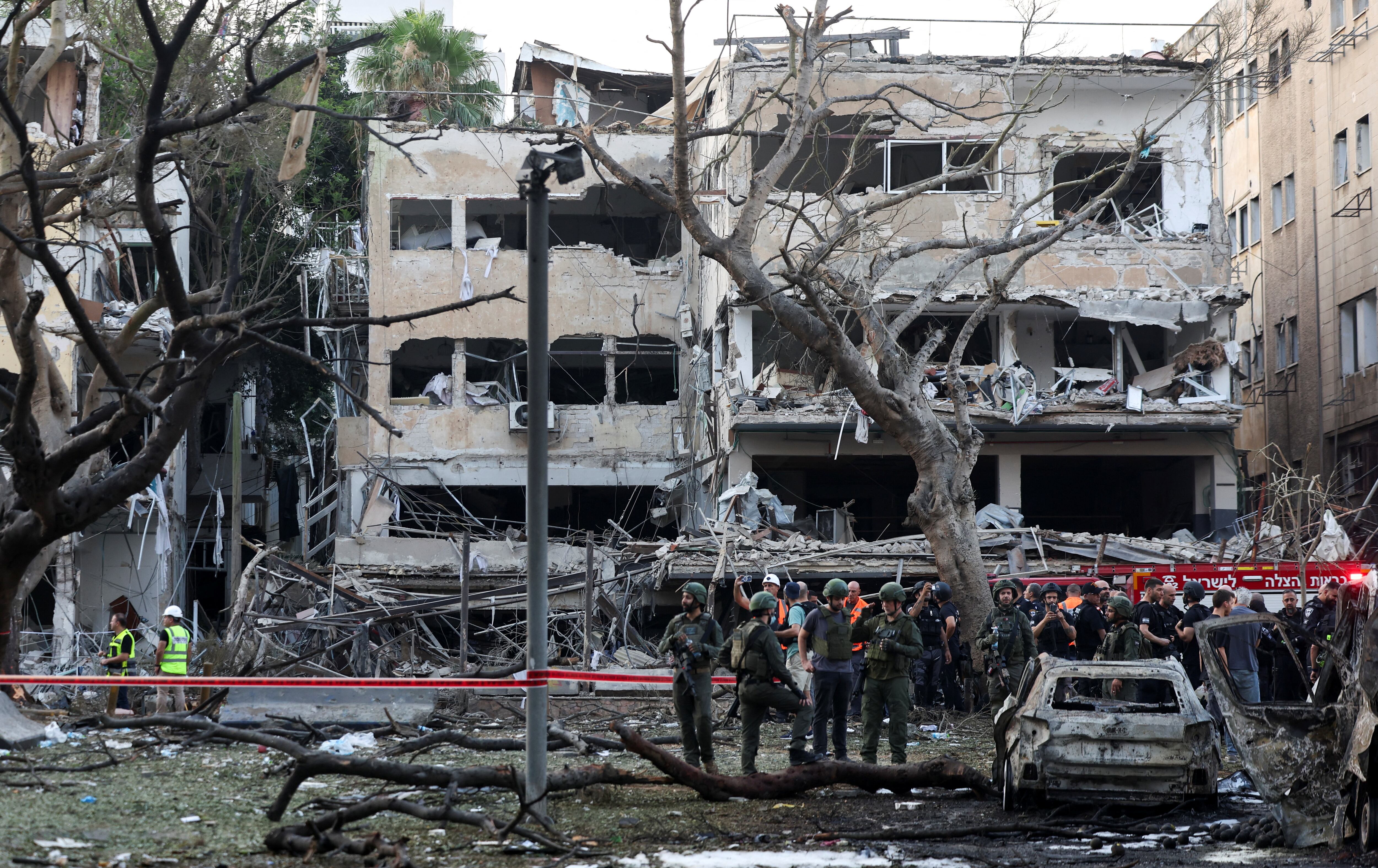 Se reportaron daños significativos en infraestructuras civiles de Israel (REUTERS/Ronen Zvulun)