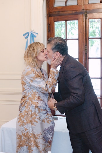 Imagen complementaria de Las 30 mejores fotos del casamiento civil de Andrea Ghidone y Pablo Otero