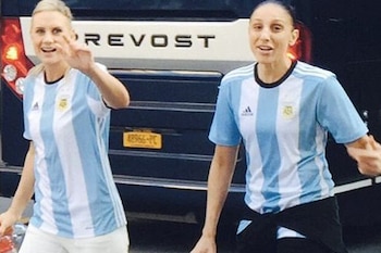 Diana Taurasi con la camiseta de Argentina