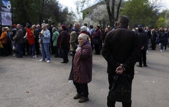 Bajo la ley marcial, las