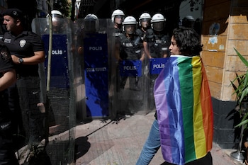 La policía cercó las calles del centro de la ciudad (Reuters)