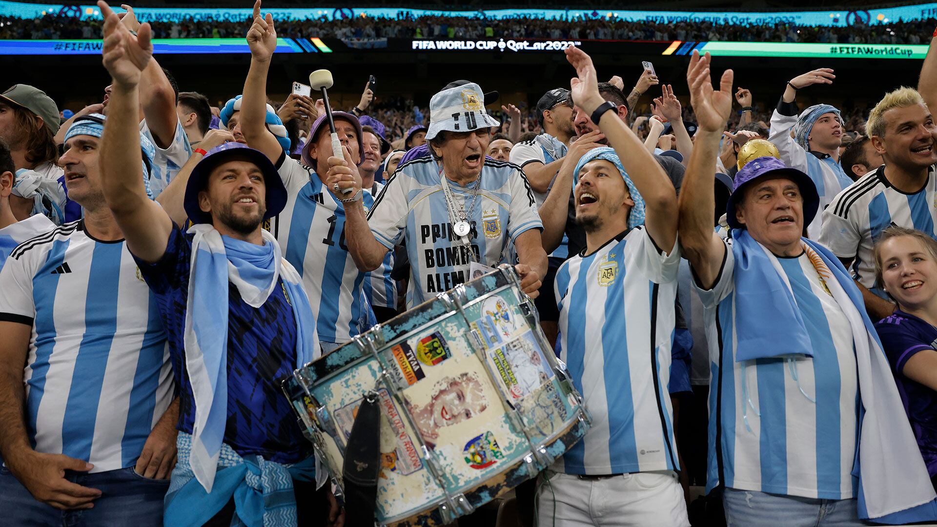 Los hinchas argentinos se ubican en el noveno lugar de la compra de entradas (Photo by Tom Jenkins/Getty Images)