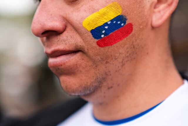 El impacto económico de los migrantes venezolanos en Colombia se refleja en el consumo, los impuestos y el mercado laboral - crédito Colprensa