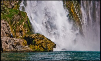 La mujer buscaba que en