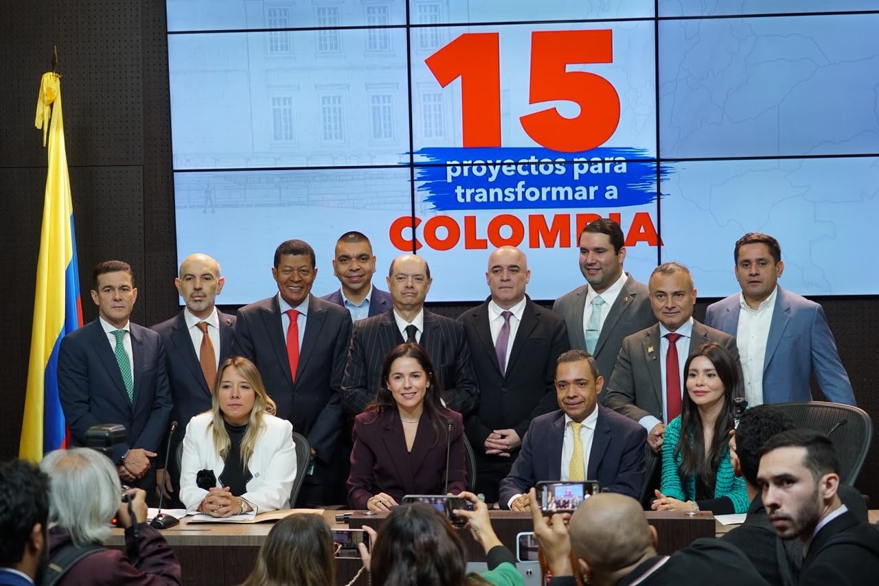 La agenda incluye un proyecto para fortalecer la seguridad ciudadana y combatir la reincidencia, con medidas dirigidas a mejorar la respuesta frente a capturas en flagrancia y fortalecer la coordinación entre Policía, Fiscalía y Rama Judicial - crédito Prensa Cambio Radical