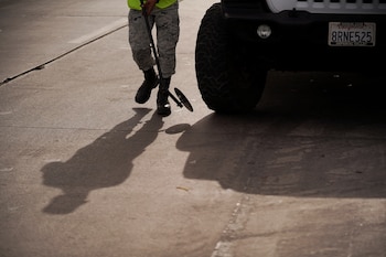 Revisión a vehículo en la