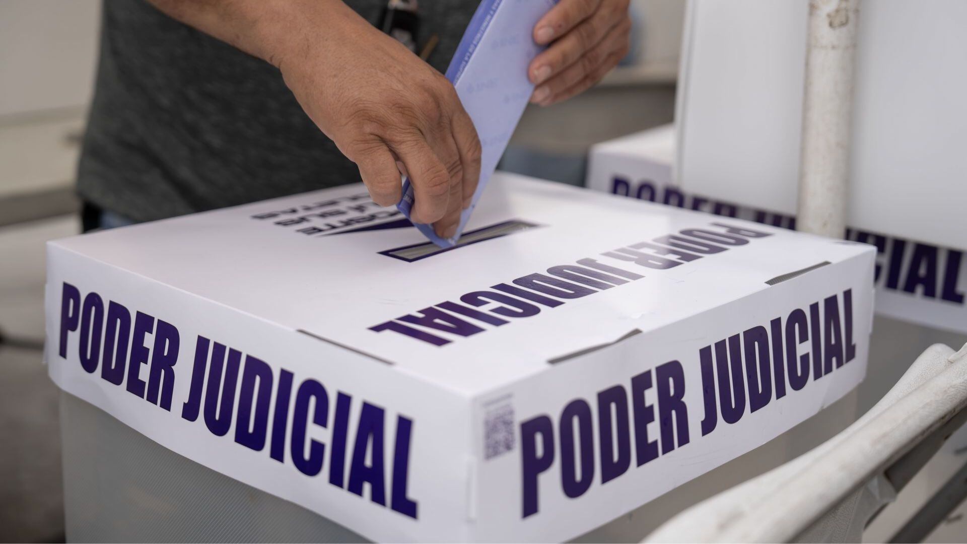 La jornada histórica para elegir por primera vez a jueces y magistrados en México estuvo marcada por la abstención, hechos de intimidación, violencia política y protestas ciudadanas. (CUARTOSCURO)