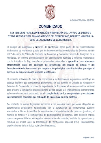 Imagen de un documento oficial titulado 'COMUNICADO', con el escudo del Colegio de Abogados y Notarios de Guatemala y texto sobre una ley