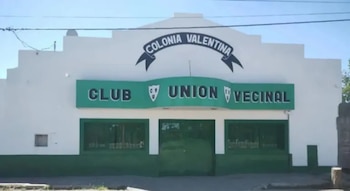 La entrada del club, en donde habrían ocurrido los hechos (Gentileza: LM Neuquén)