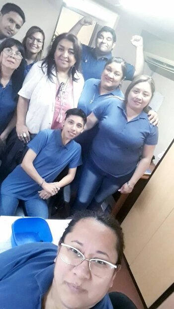 Liliana (en el medio con