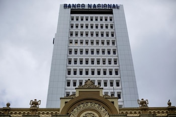 El Banco Central de Costa Rica redujo 75 puntos base la Tasa de Política Monetaria y el impacto fue mayor en los depósitos que en los créditos. (REUTERS/Juan Carlos Ulate)