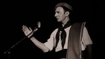 Joven y tradicionalista, Landriscina en