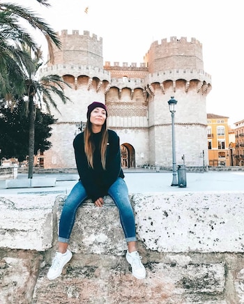 Celeste Giles es porteña, tiene