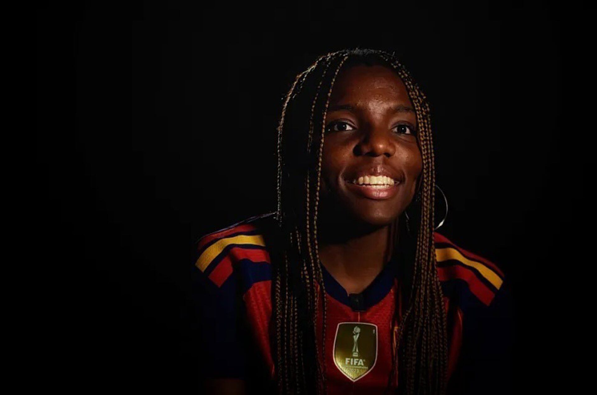 Edna Imade: «Dios me dio el don del fútbol para sacar adelante a mi familia»