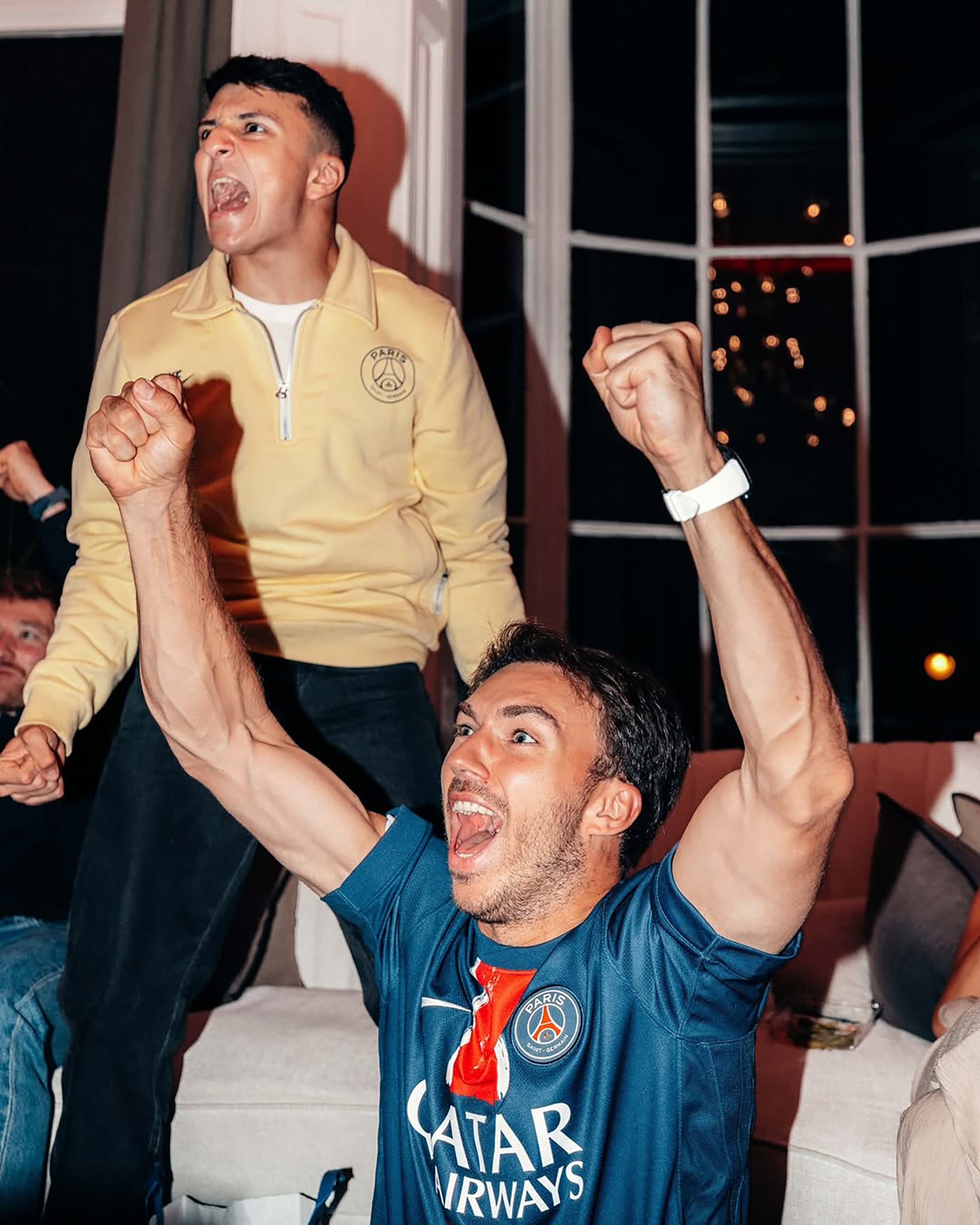 El festejo de Pierre Gasly e Isack Hadjar en la consagración del PSG en la Champions (@pierregasly)