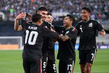 El seleccionado que viaja al Mundial 2026 representa una mezcla única entre recambios tácticos, base local y referentes con experiencia europea. (Foto AP/Kyusung Gong)