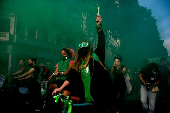 "Es urgente" reclamaron los feminismos