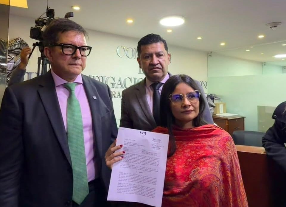 Defensa de abogado de Angie Rodríguez ante acusaciones de Gustavo Petro