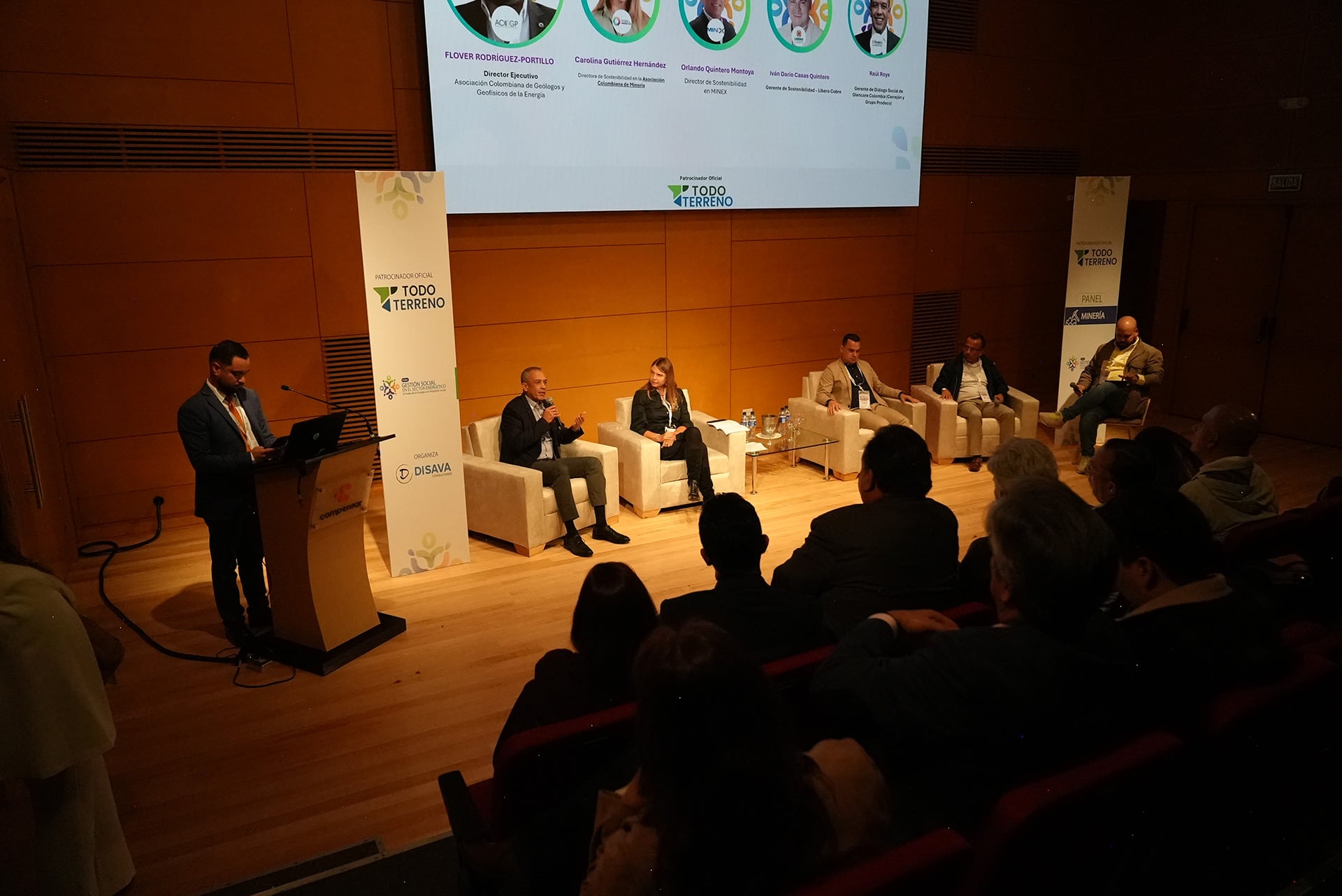 Referentes del sector en la edición 2025 del foro