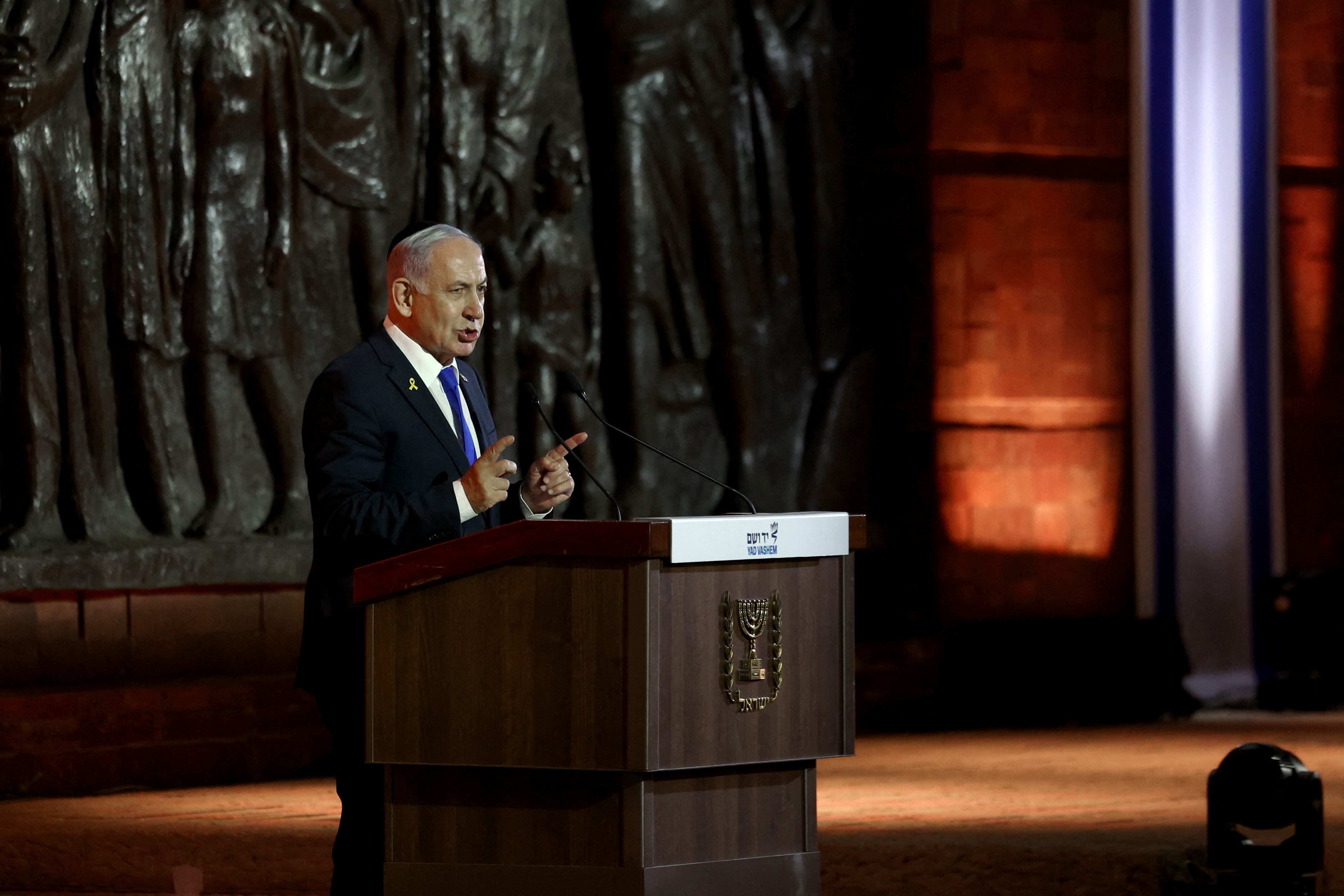 El primer ministro israelí, Benjamin Netanyahu, habló en el Centro Mundial de Conmemoración del Holocausto en Jerusalén este 23 de abril de 2025 (REUTERS/Ronen Zvulun)
