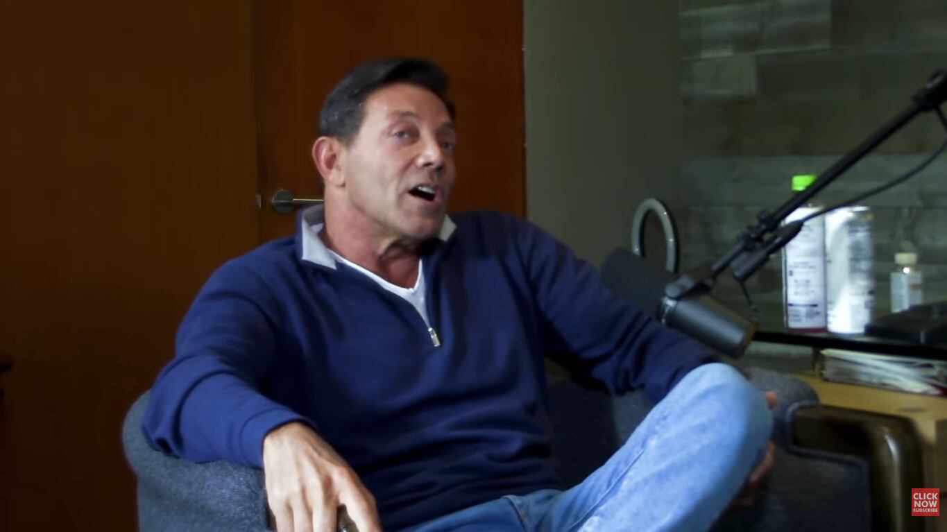 La fortaleza interior de Jordan Belfort encontró su mayor impulso en el amor hacia sus hijos durante los momentos más difíciles de su vida (Habits & Hustle)