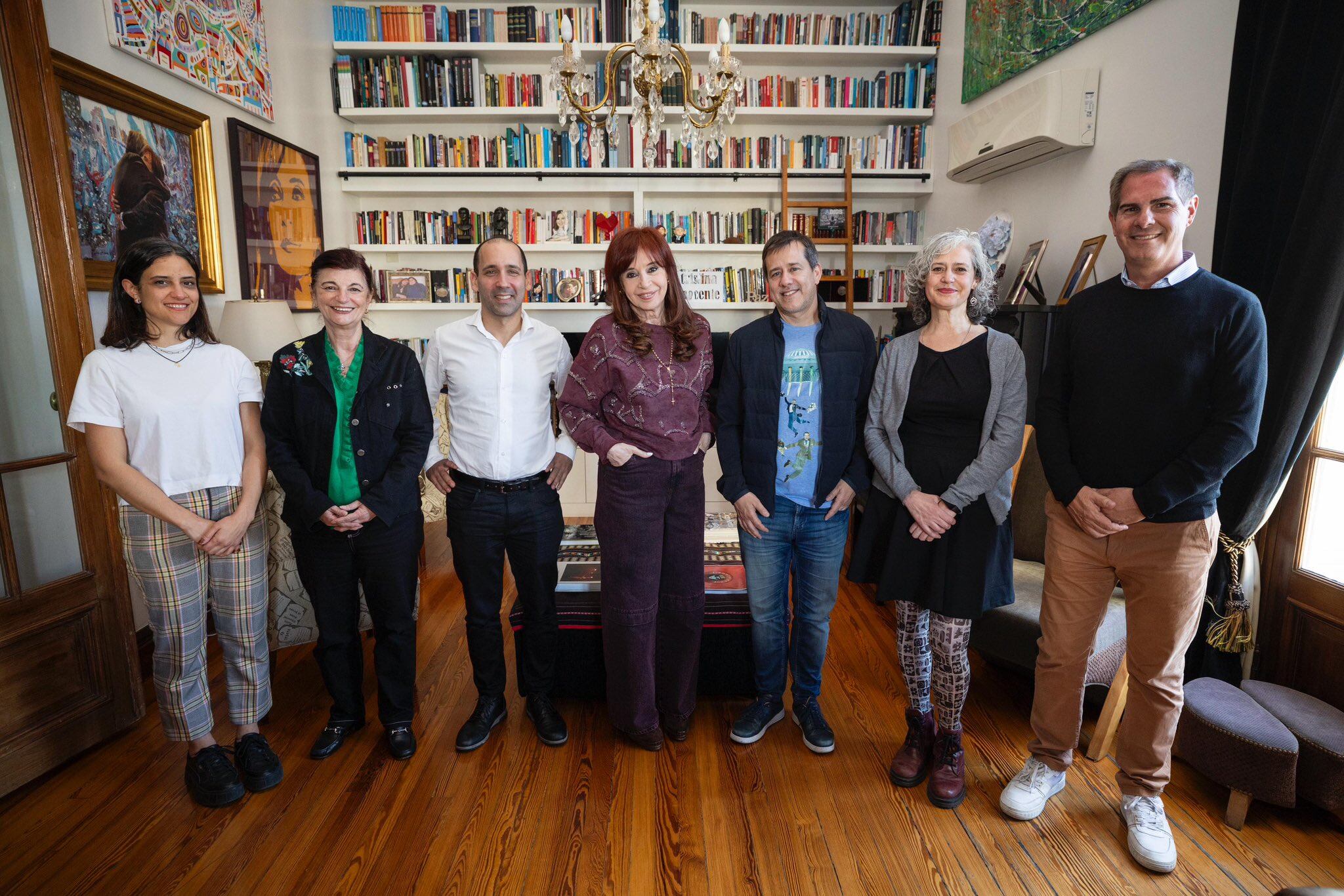 Candidatos porteños. Cristina Kirchner se reunió el viernes con los dirigentes que encabezan la lista porteña de Fuerza Patria