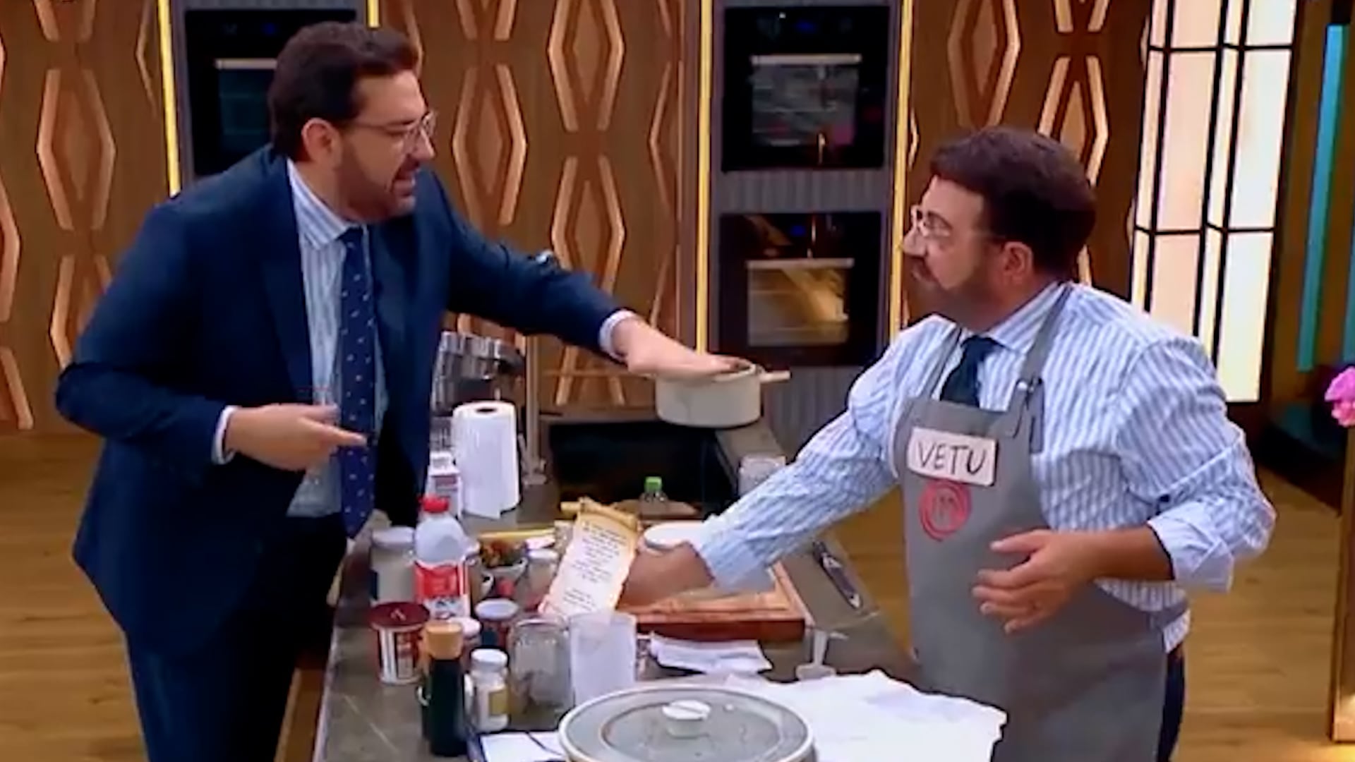 Campi sorprendió a Damián Betular al aparecer caracterizado como “Vetu” en MasterChef Celebrity