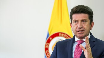 Mindefensa anunció refuerzo policial para el Plan Nacional de Vacunación tras robo a camión en Bogotá
