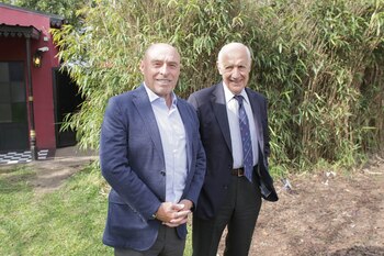 Lavagna junto a presidente la