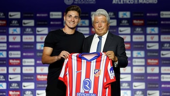 La ácida respuesta del presidente del Atlético de Madrid sobre el futuro de Julián Álvarez: “Yo soy Dios”